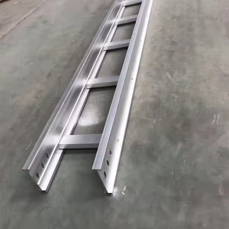 Heavy Duty Galvanized Steel Ladder Type Cable Tray System With 200kg Load Capacity