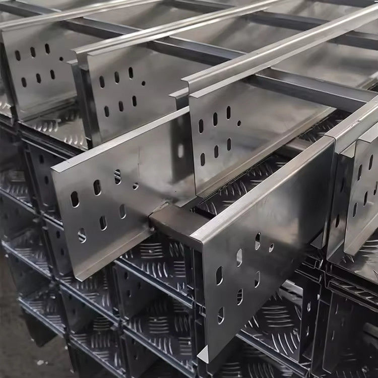 Customized Corrosion Resistance Galvanized Cable Tray For Safe Cable Management